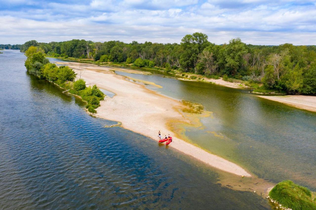 Camping De Montlouis-Sur-Loire Exterior photo
