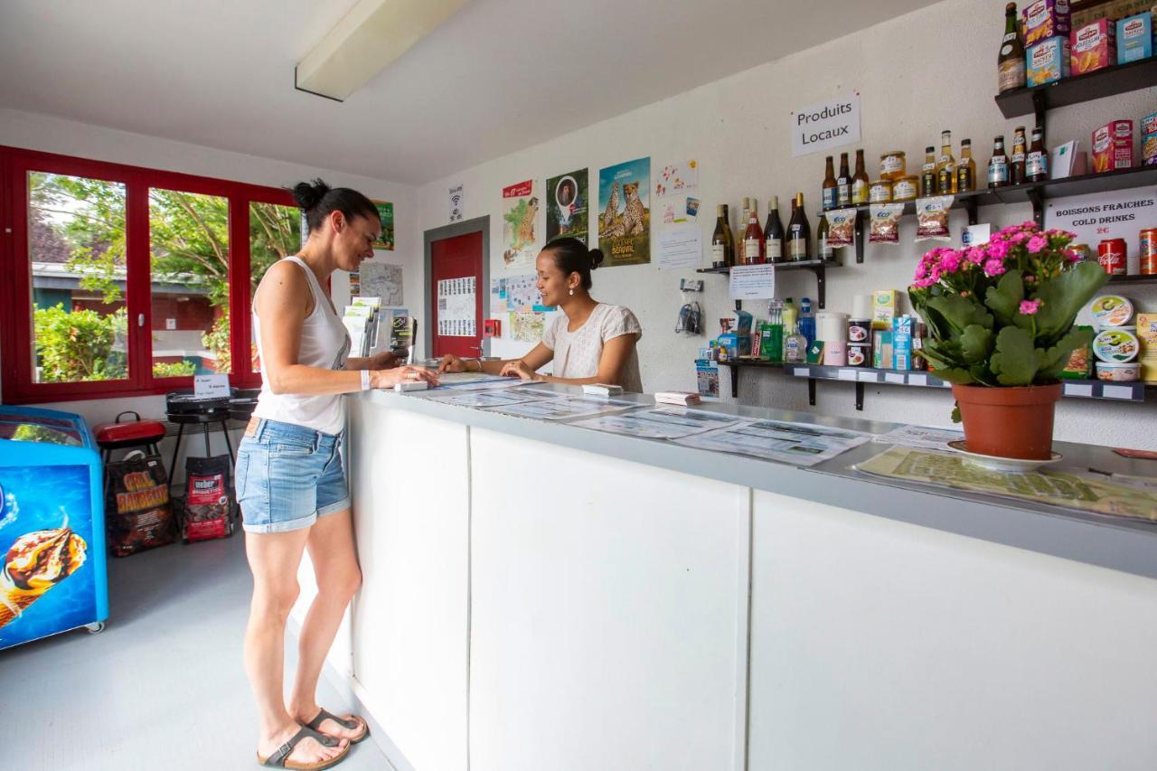 Camping De Montlouis-Sur-Loire Exterior photo