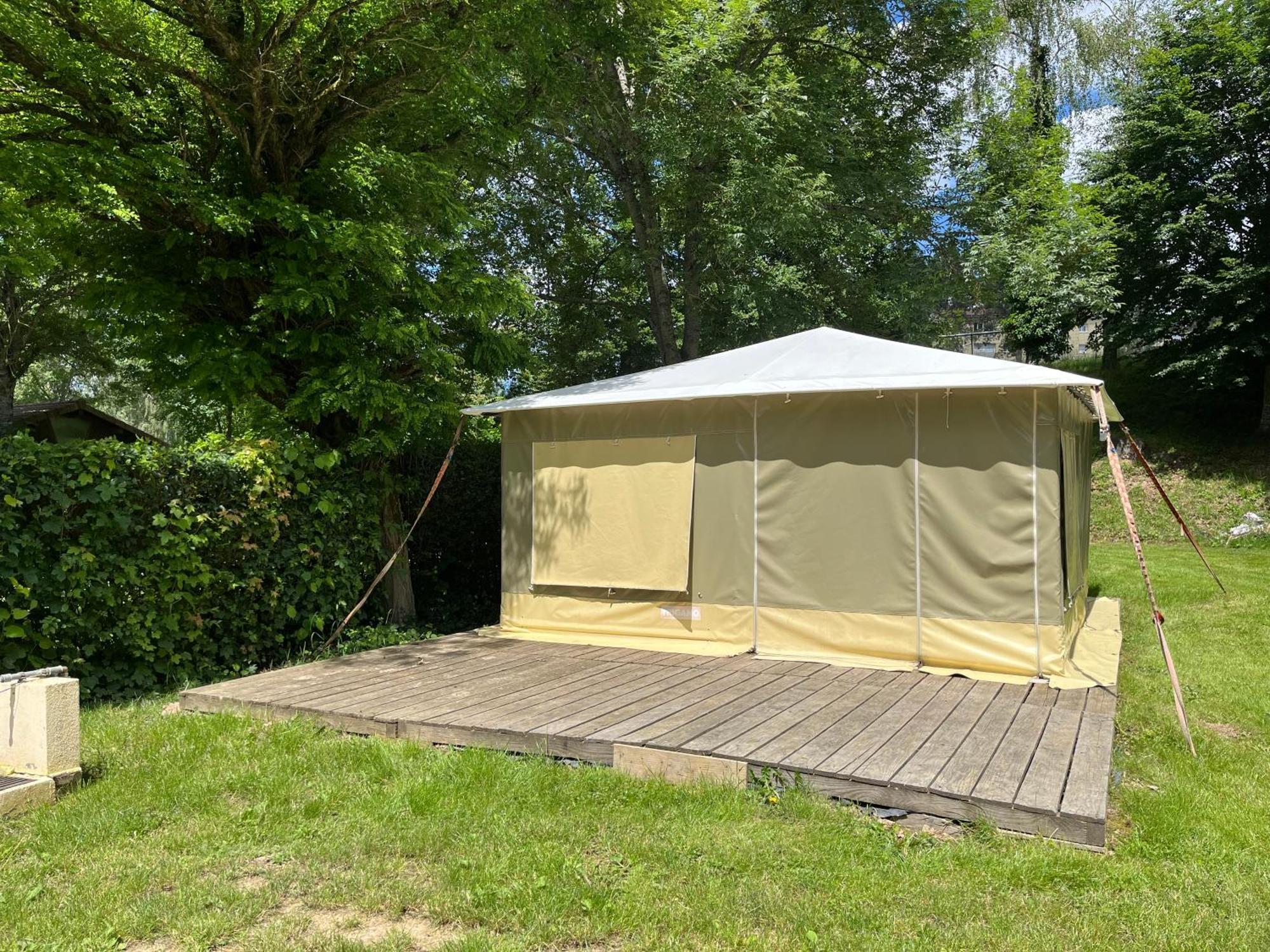 Camping De Montlouis-Sur-Loire Exterior photo